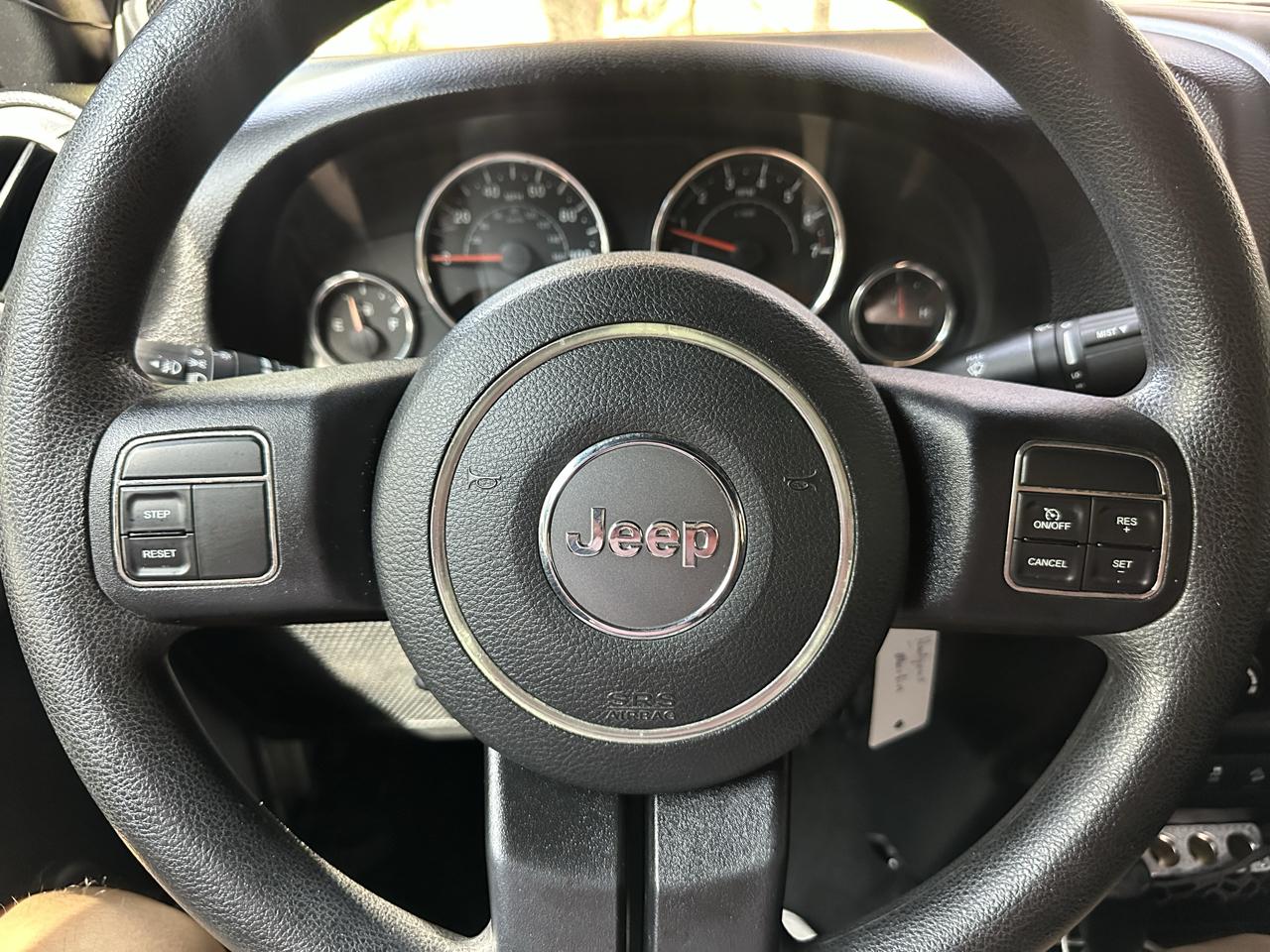 Jeep Wrangler Unlimited Sport 4WD 2012