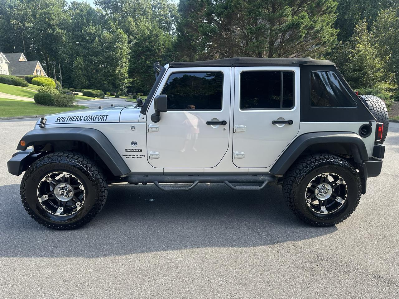 Jeep Wrangler Unlimited Sport 4WD 2012