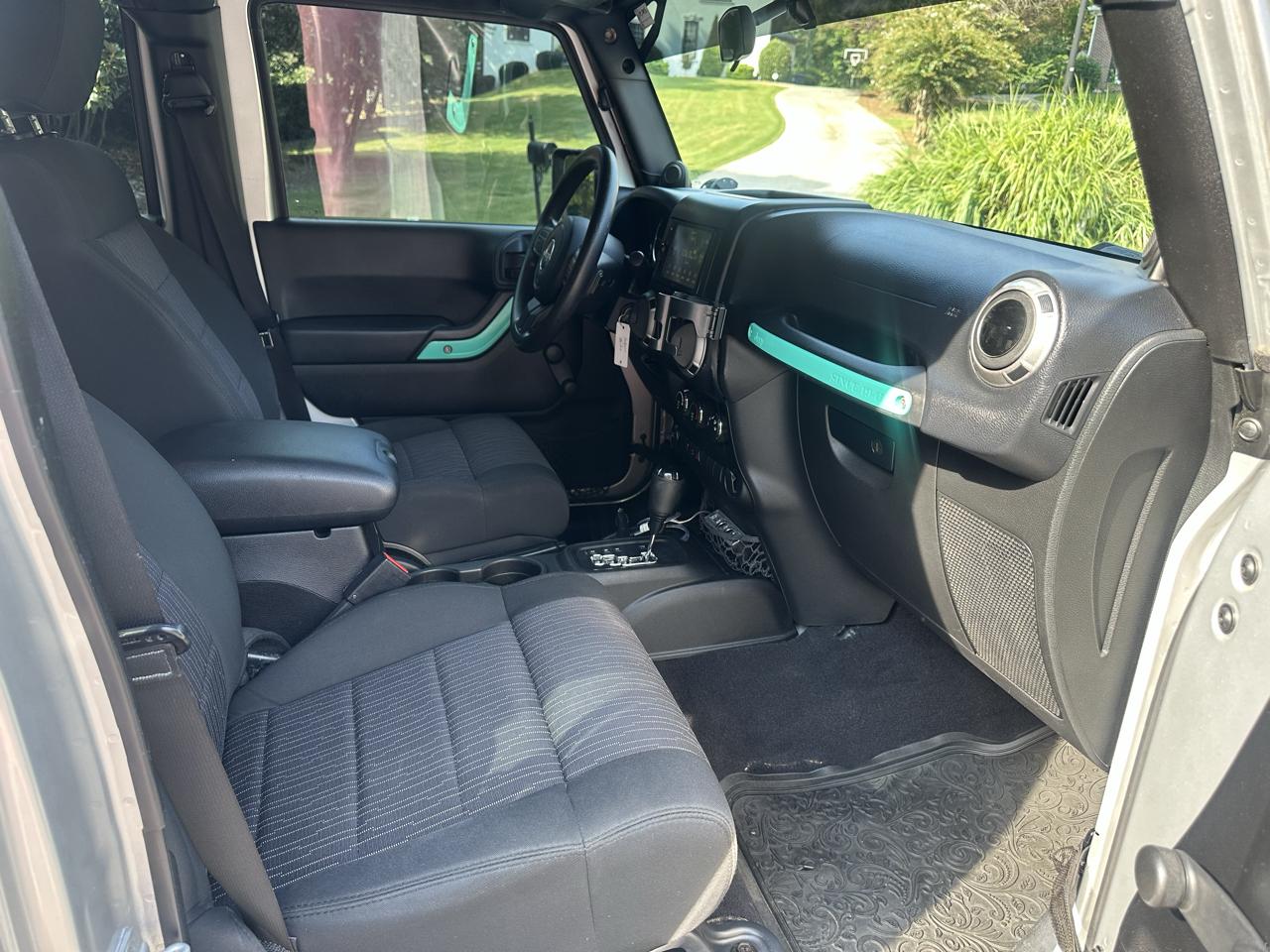 Jeep Wrangler Unlimited Sport 4WD 2012