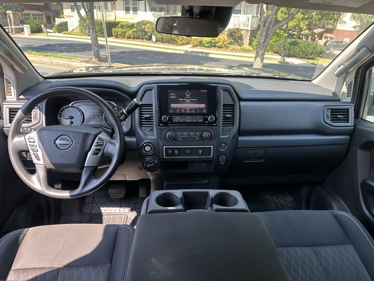 Nissan Titan S Crew Cab 4WD 2023