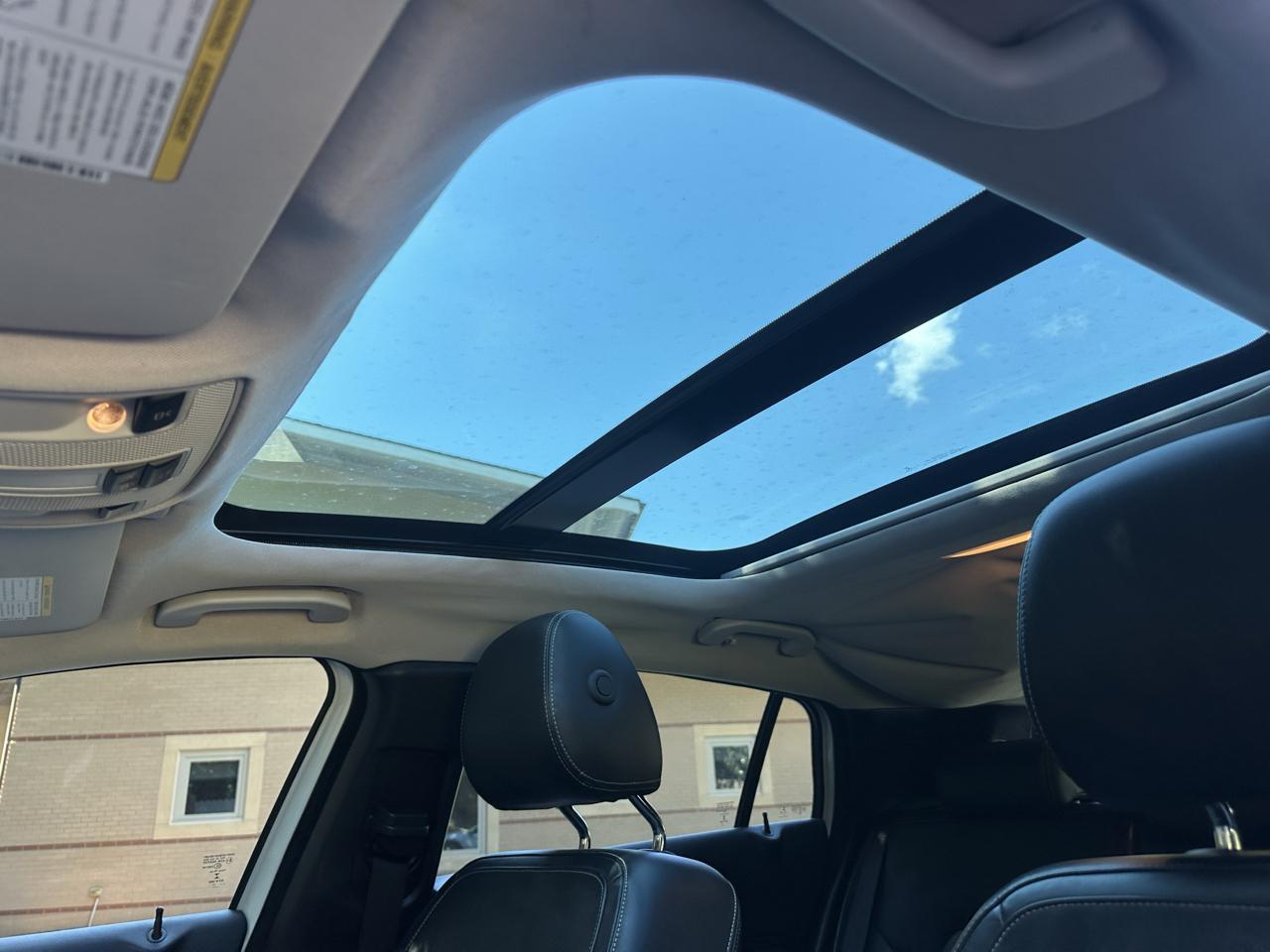 Infiniti QX30 Base 2018