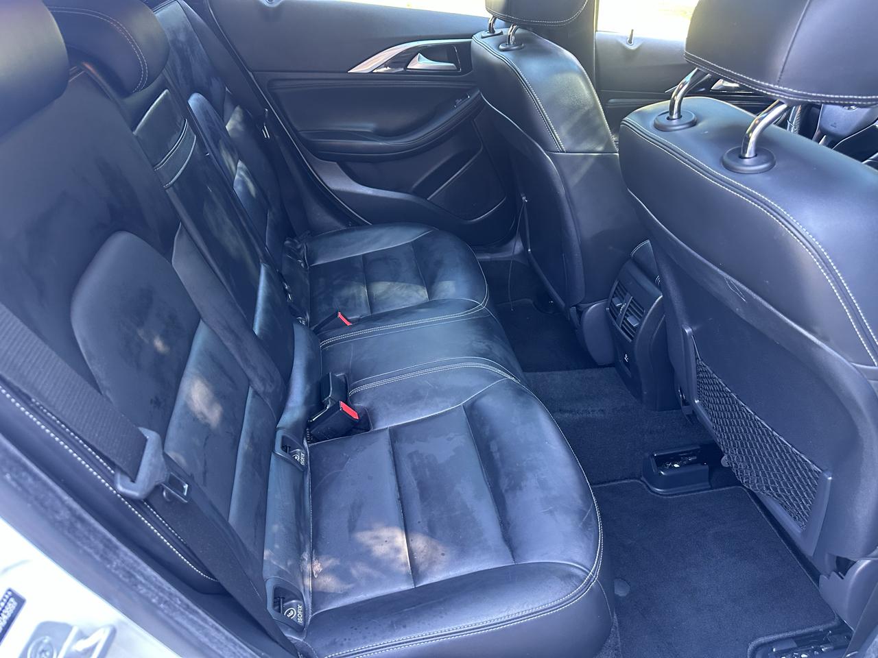 Infiniti QX30 Base 2018