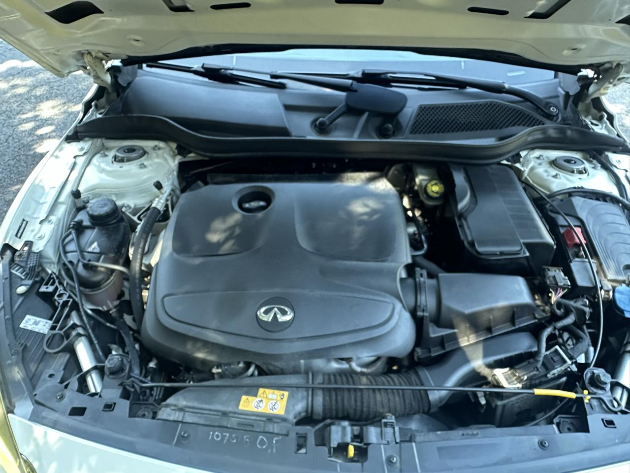 Infiniti QX30 Base 2018