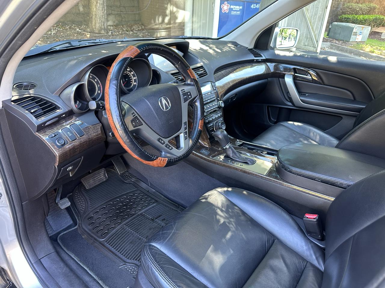 Acura MDX 6-Spd AT w/Tech and Entertainment Package 2012