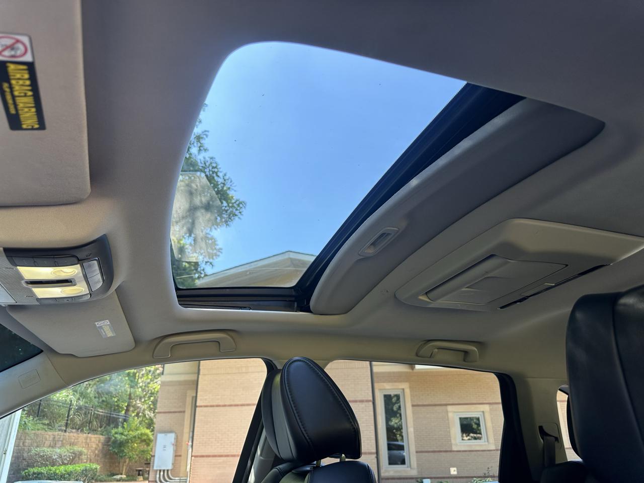 Acura MDX 6-Spd AT w/Tech and Entertainment Package 2012