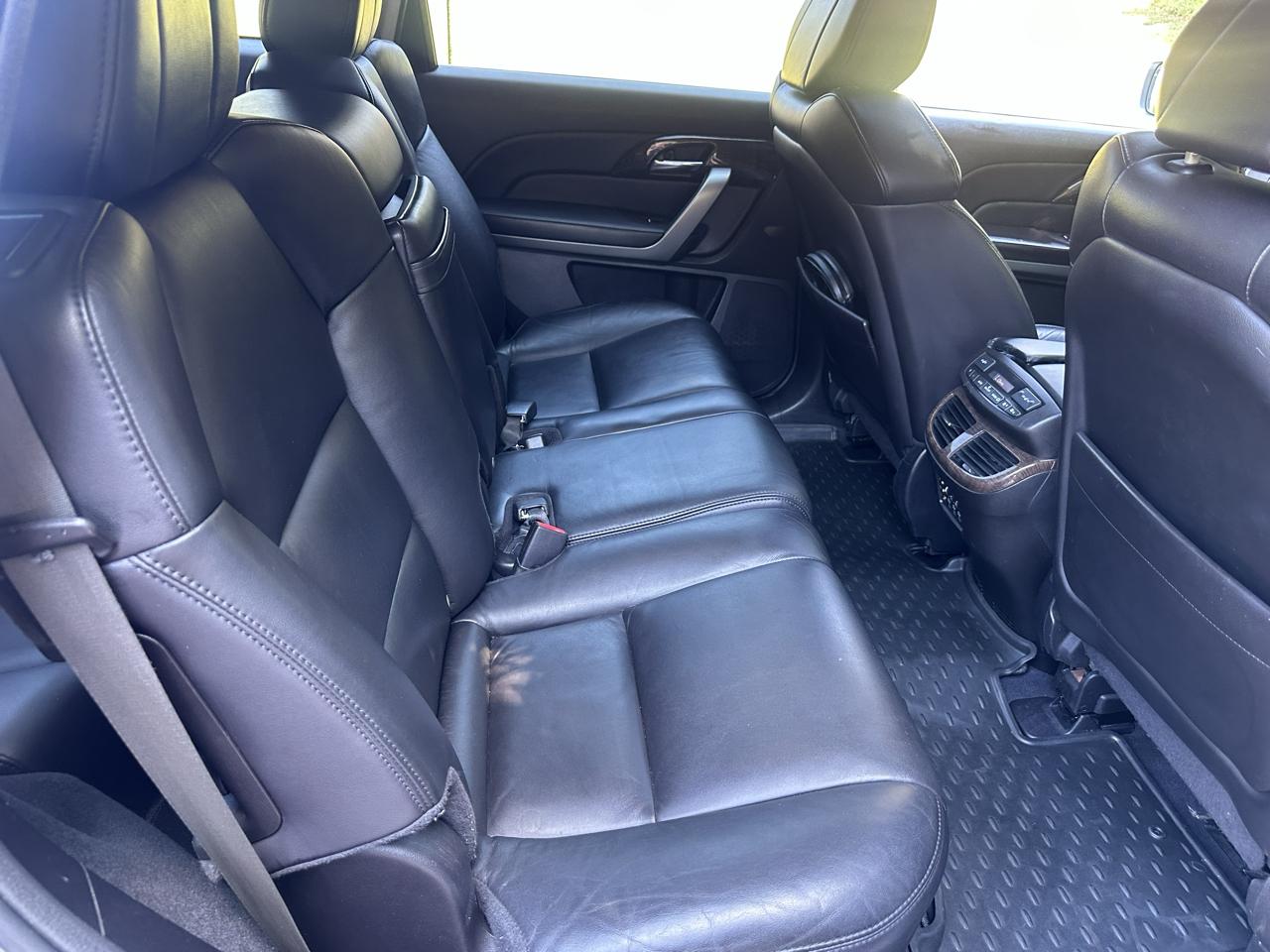 Acura MDX 6-Spd AT w/Tech and Entertainment Package 2012