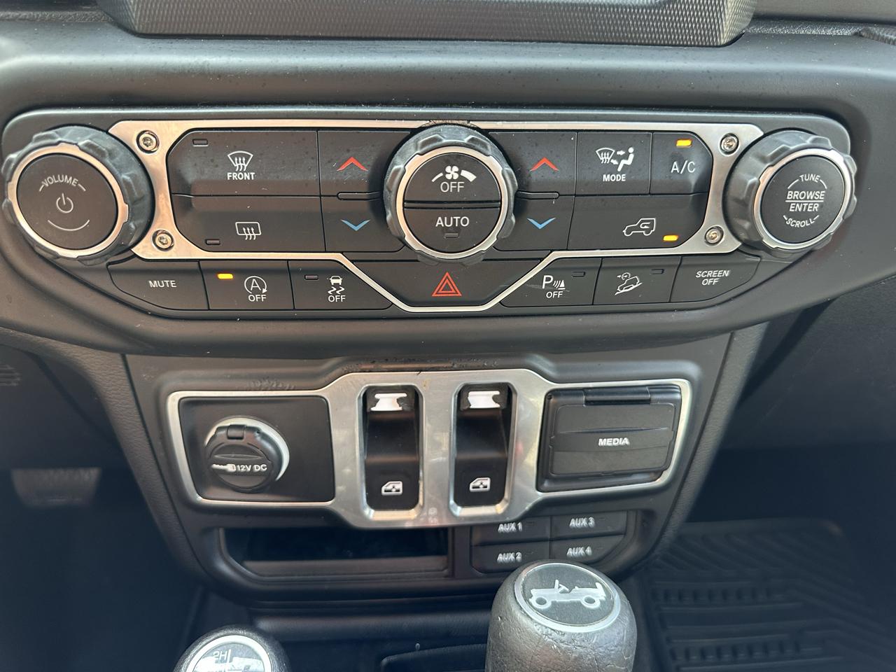 Jeep Wrangler Sport 4WD 2018