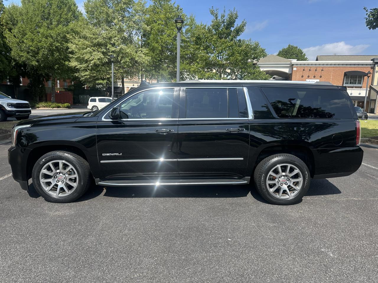 GMC Yukon XL Denali 2WD 2016
