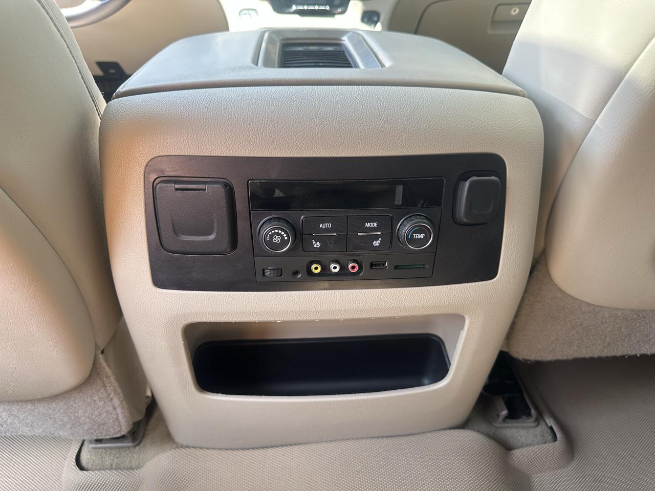 GMC Yukon XL Denali 2WD 2016