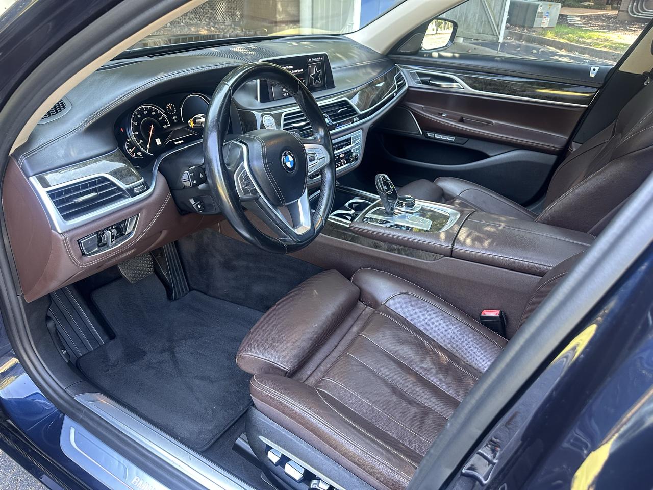 BMW 7-Series 740i 2017
