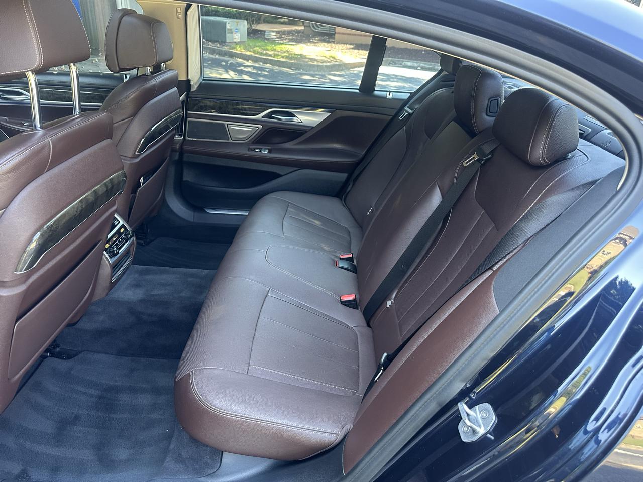 BMW 7-Series 740i 2017