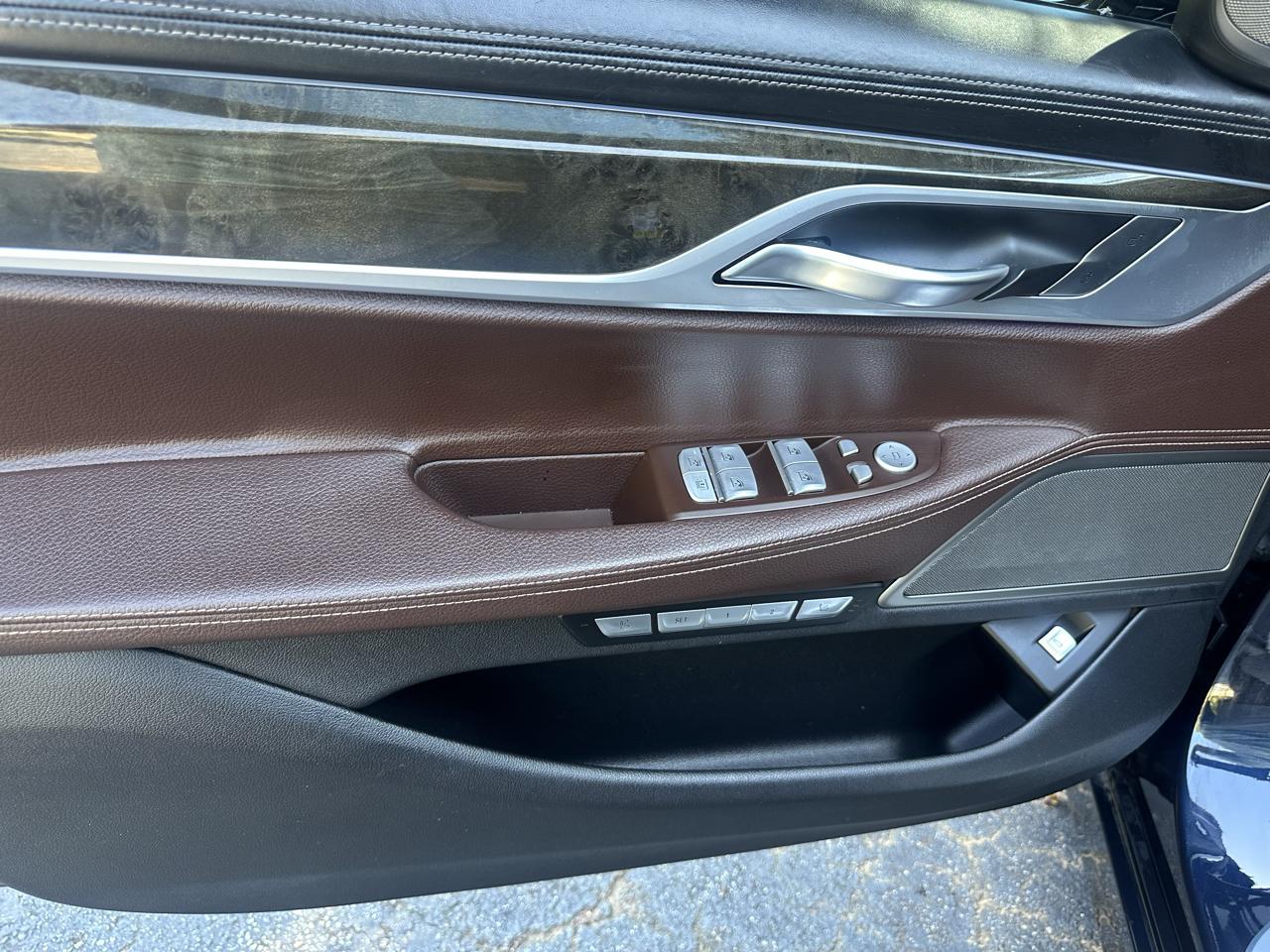 BMW 7-Series 740i 2017