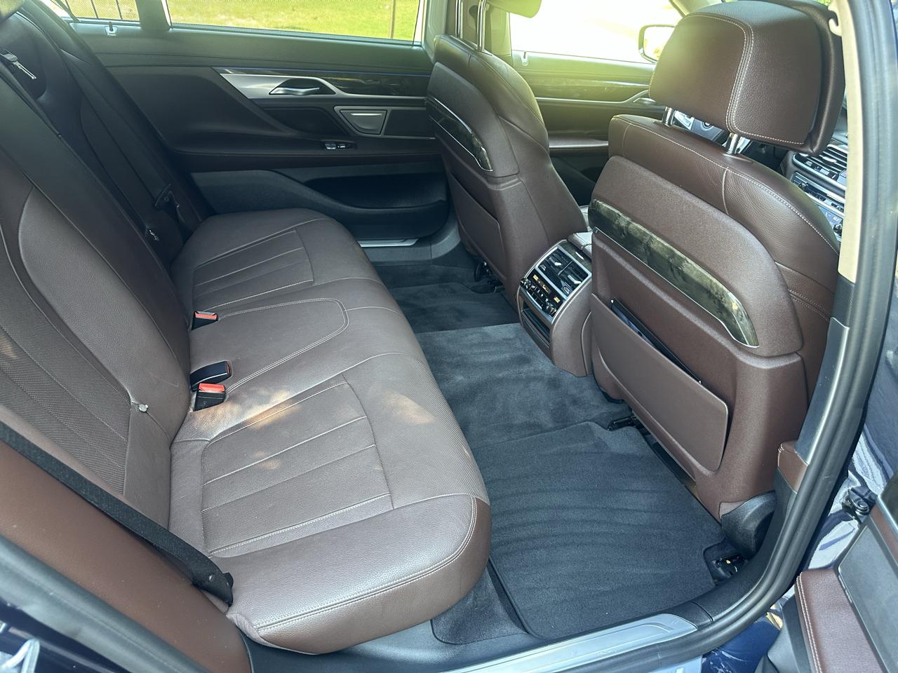 BMW 7-Series 740i 2017