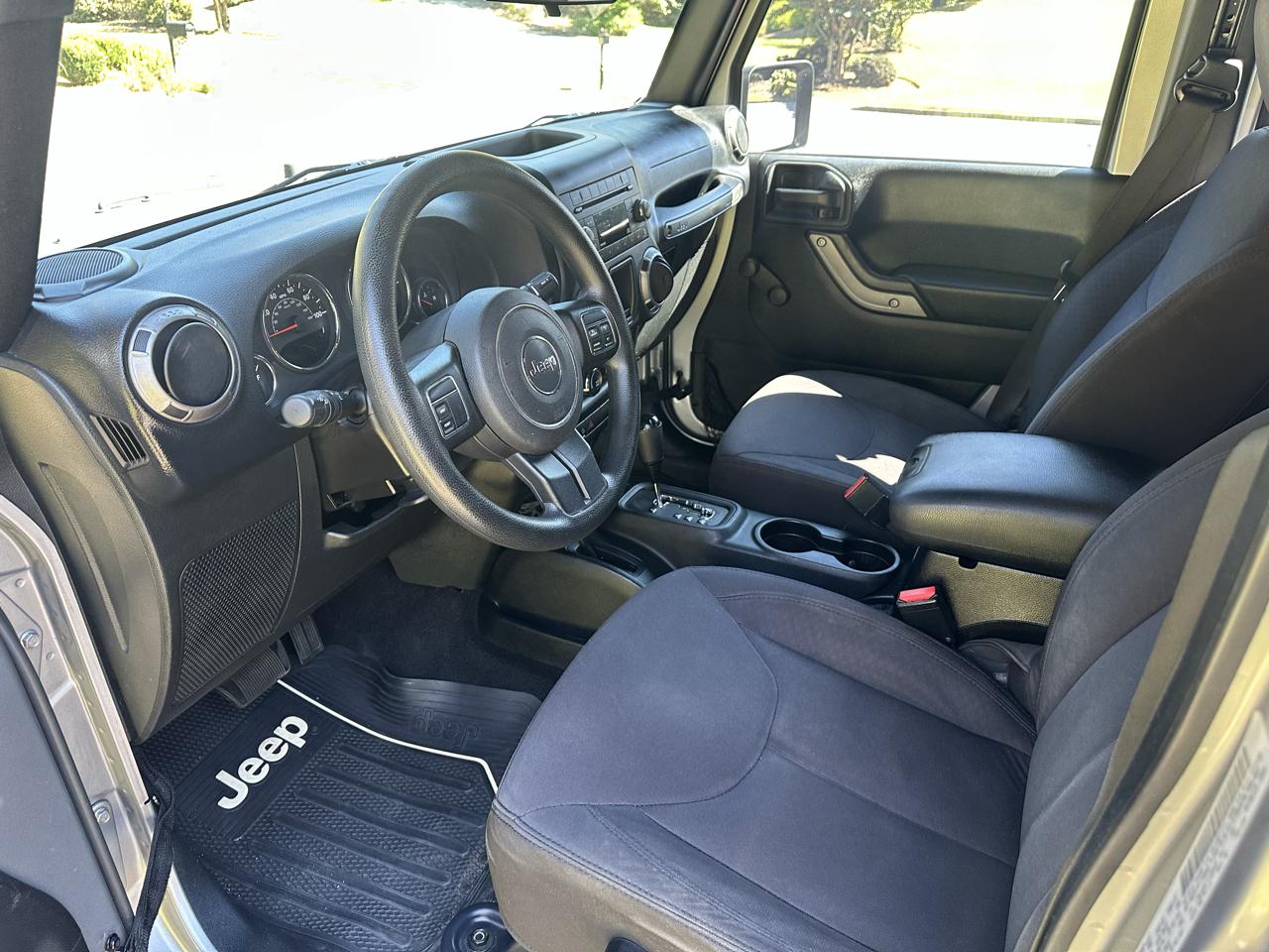 Jeep Wrangler Unlimited Sport 4WD 2015