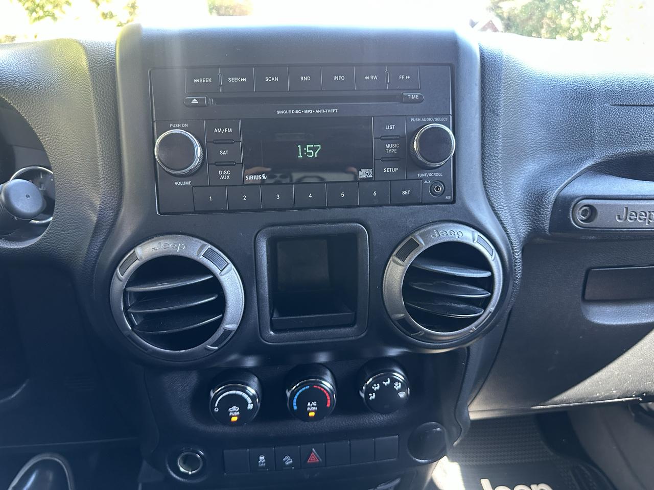Jeep Wrangler Unlimited Sport 4WD 2015