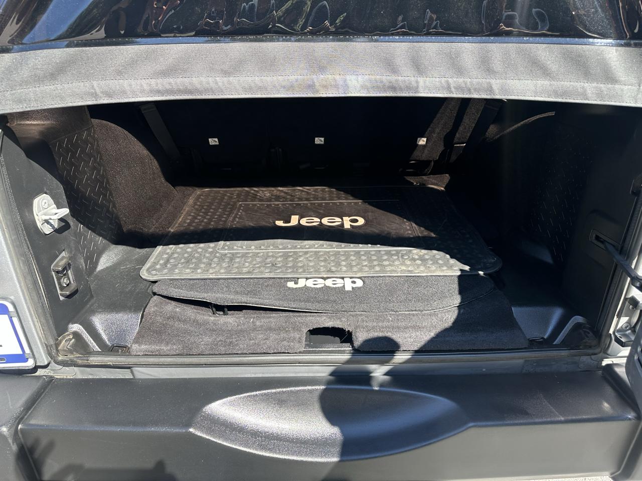 Jeep Wrangler Unlimited Sport 4WD 2015
