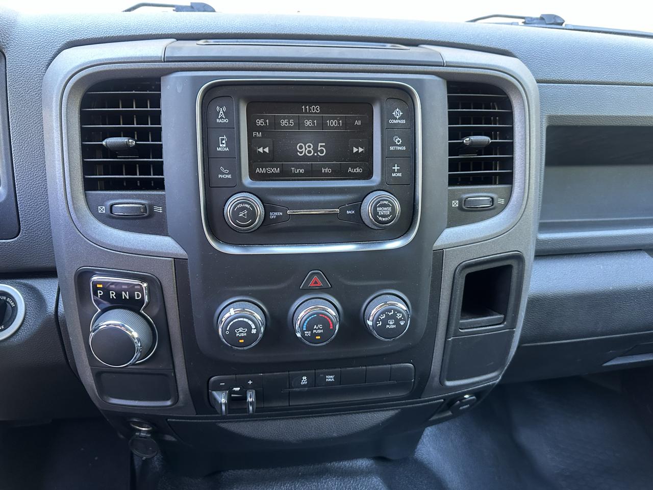 RAM 1500 Tradesman Crew Cab SWB 2WD 2018