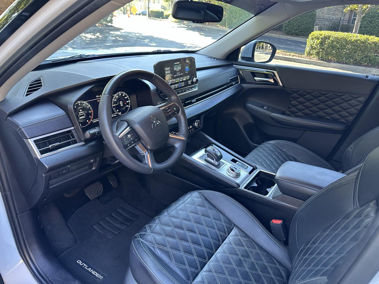 Mitsubishi Outlander SEL 2WD 2023