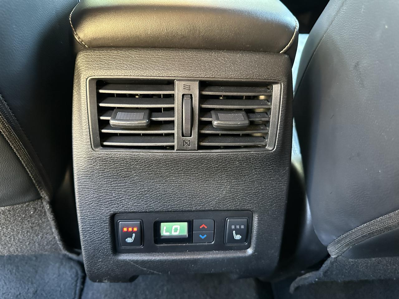 Mitsubishi Outlander SEL 2WD 2023