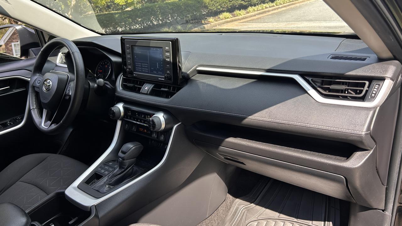 Toyota RAV4 XLE AWD 2022