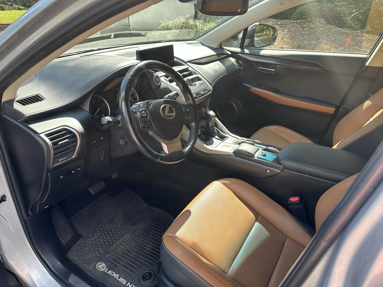 Lexus NX 300 Base 2018