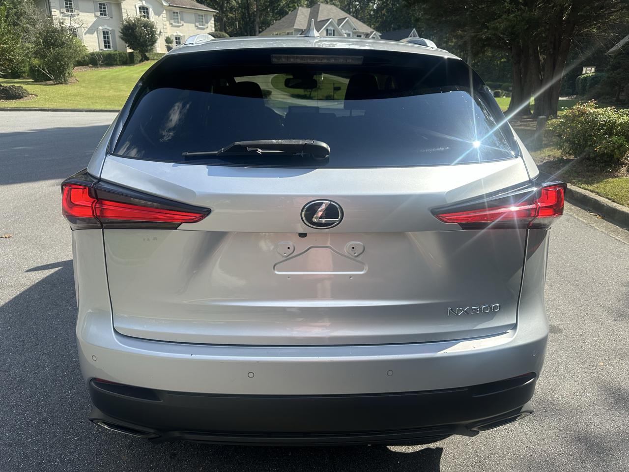 Lexus NX 300 Base 2018
