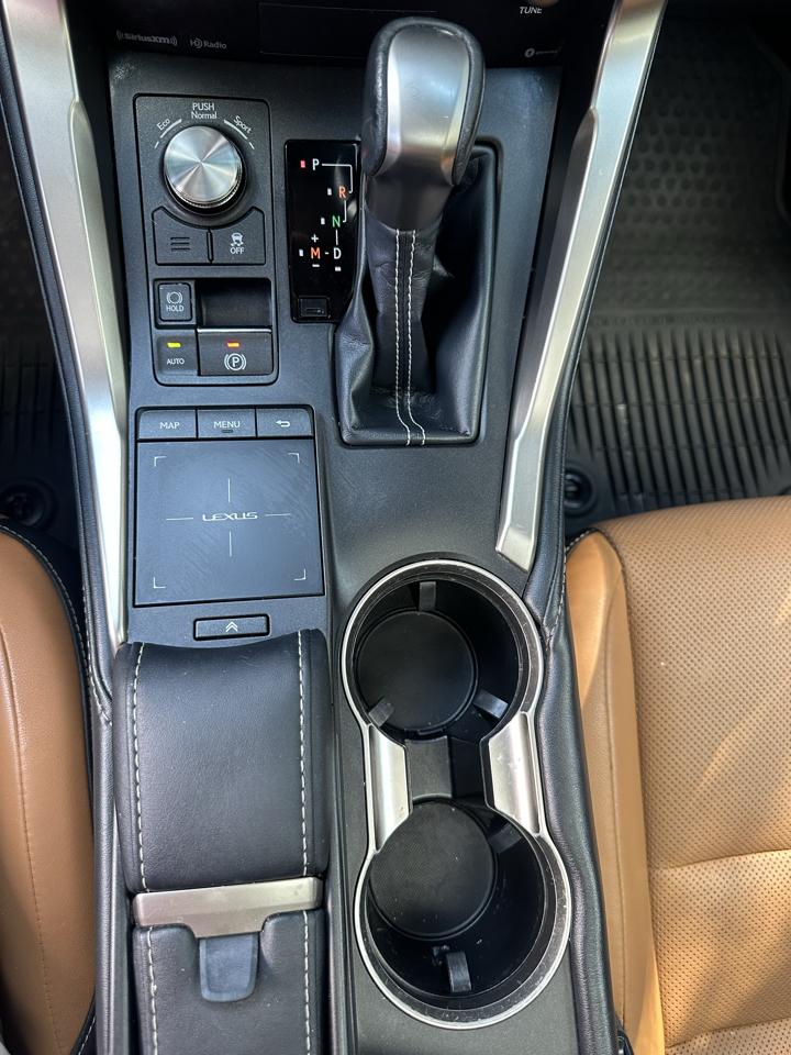 Lexus NX 300 Base 2018