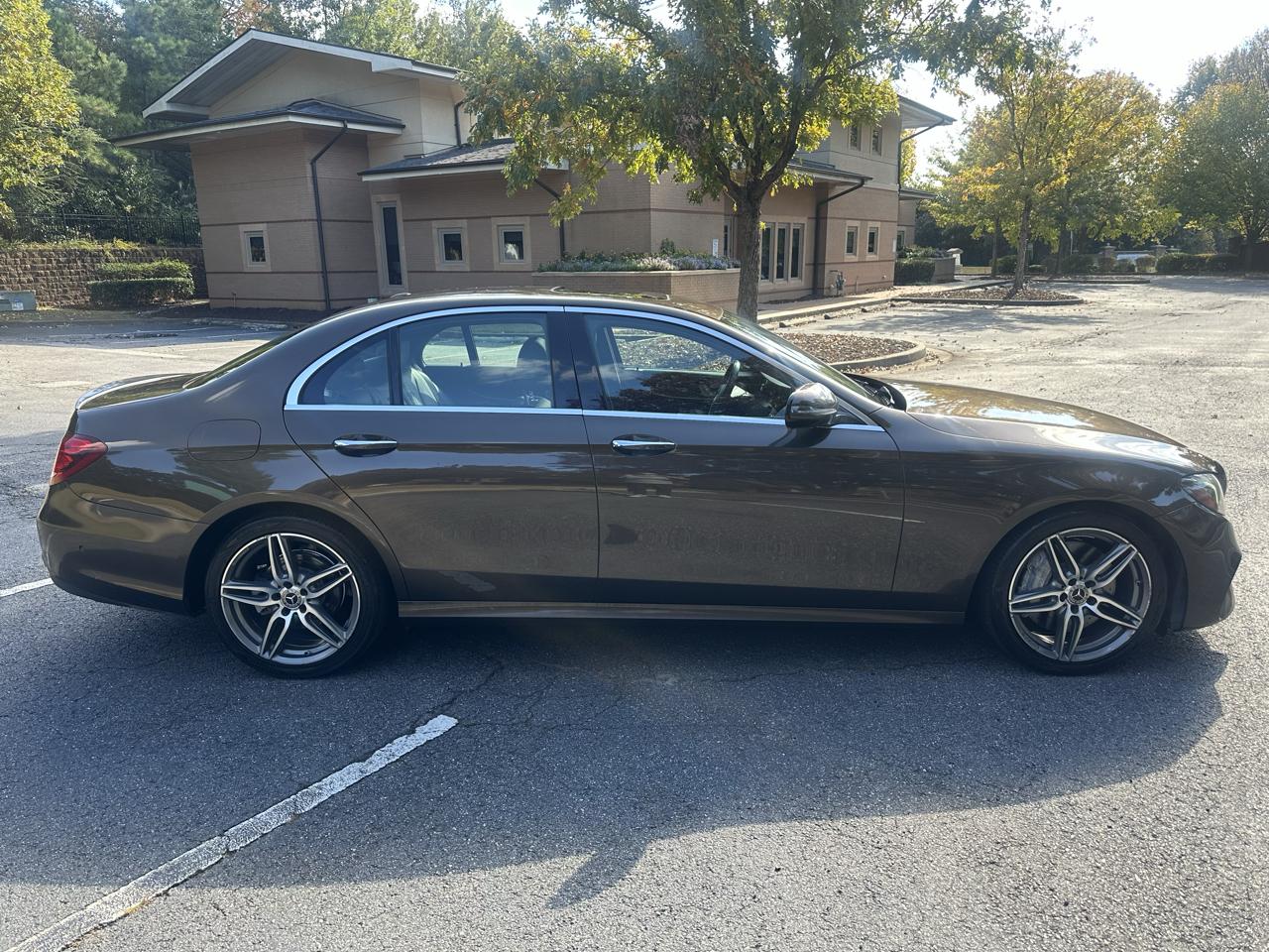 Mercedes-Benz E-Class E300 Luxury Sedan 2018