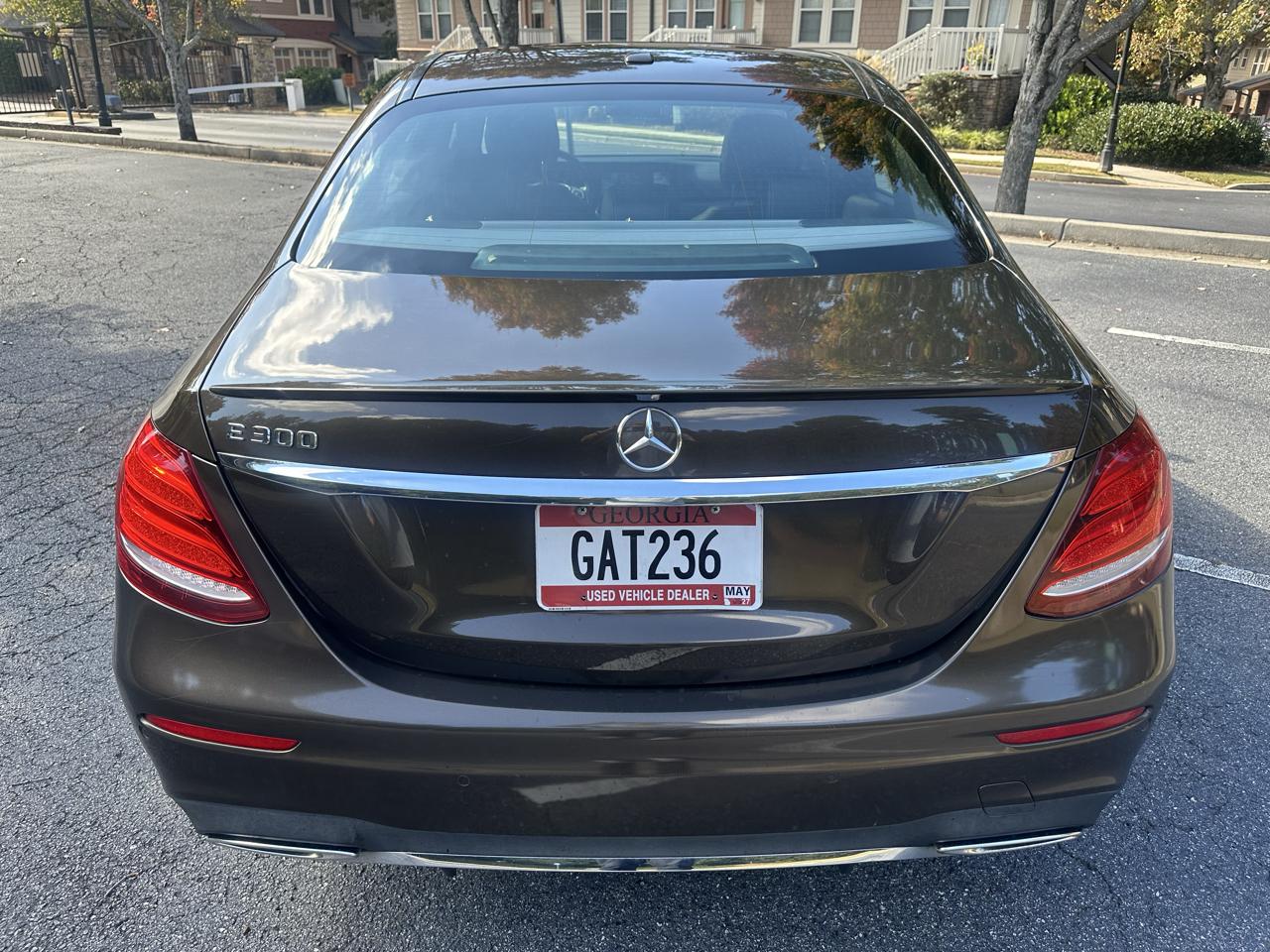 Mercedes-Benz E-Class E300 Luxury Sedan 2018