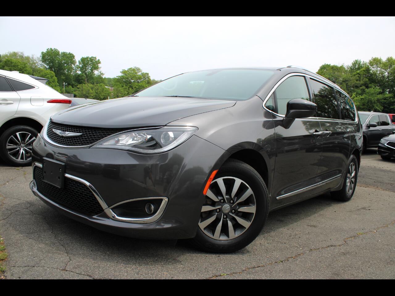 Chrysler Pacifica Touring-L Plus 2020