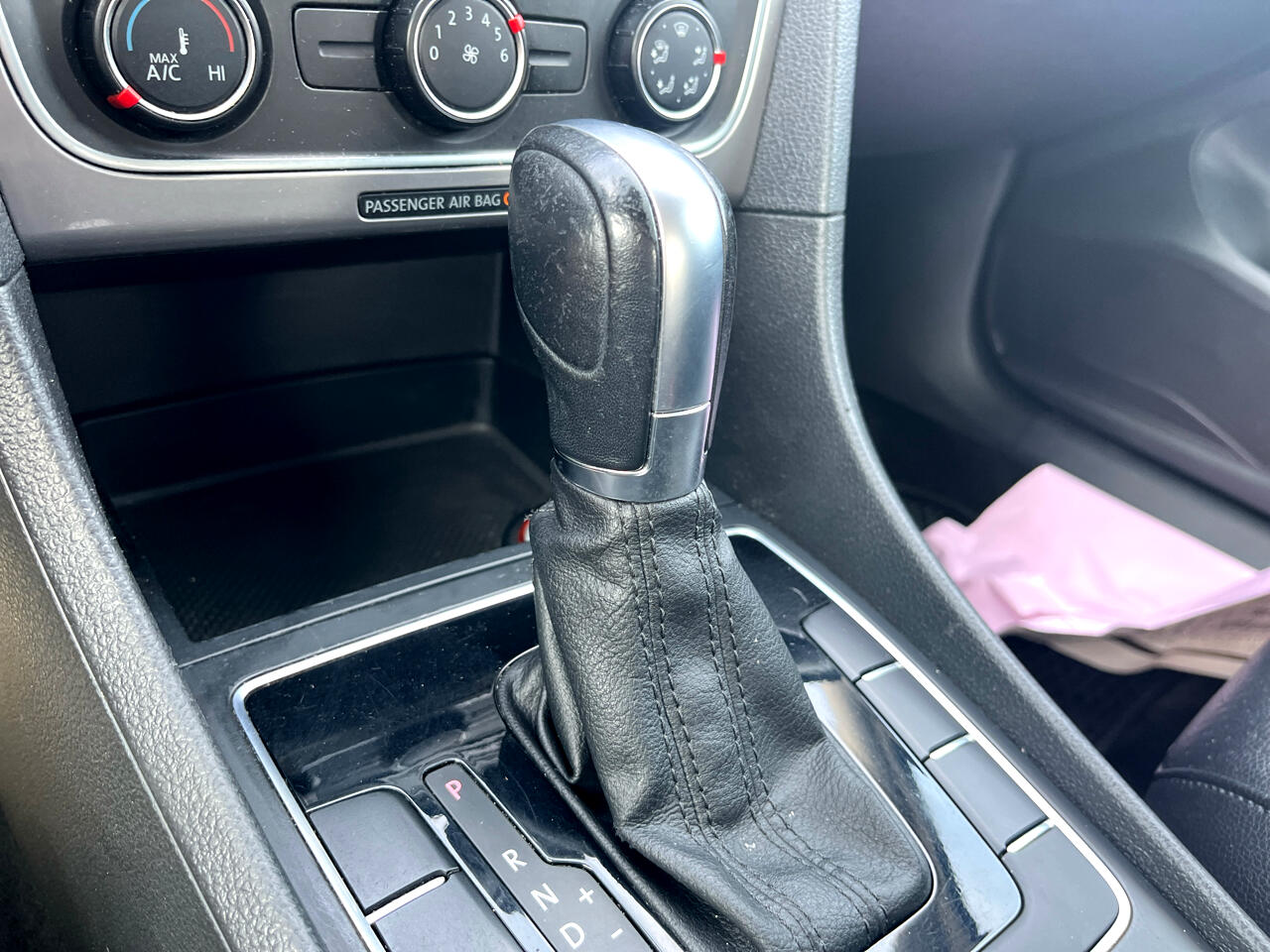 Volkswagen Passat 4dr Sdn 1.8T Auto S PZEV 2015 Volkswagen Passat 4dr Sdn 1.8T Auto S PZEV 2015