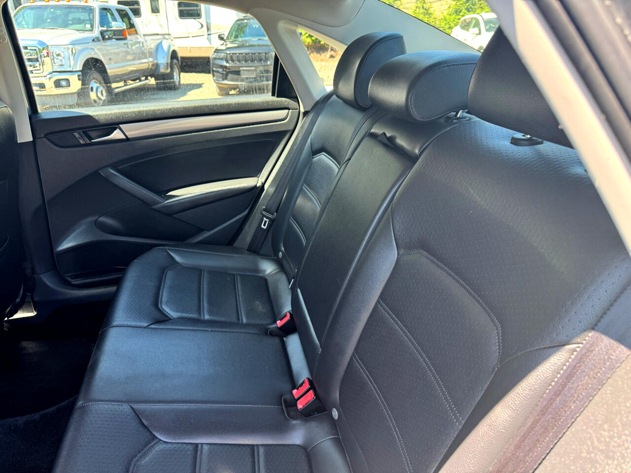 Volkswagen Passat 4dr Sdn 1.8T Auto S PZEV 2015 Volkswagen Passat 4dr Sdn 1.8T Auto S PZEV 2015