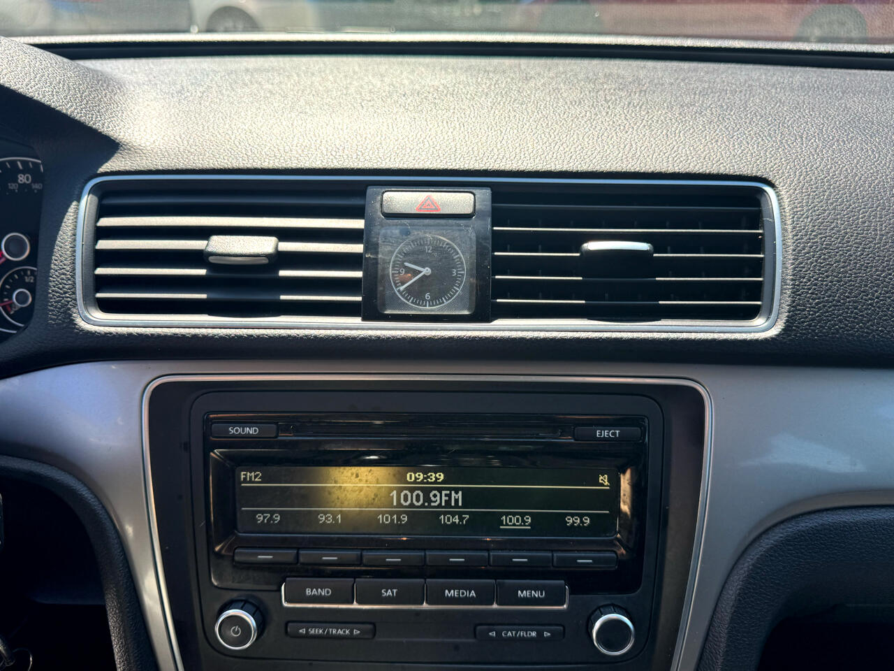 Volkswagen Passat 4dr Sdn 1.8T Auto S PZEV 2015 Volkswagen Passat 4dr Sdn 1.8T Auto S PZEV 2015