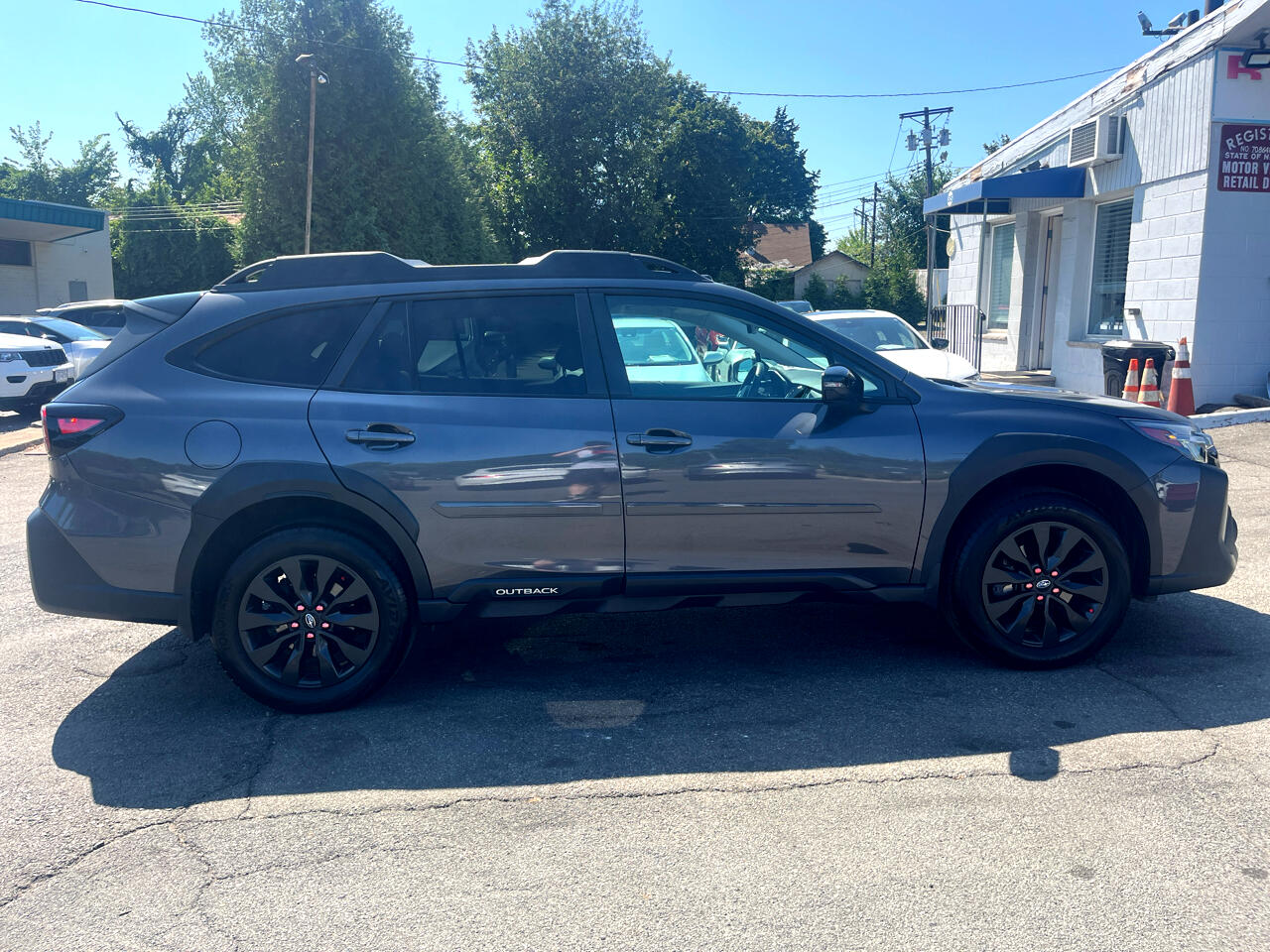 2023 Subaru Outback Onyx Edition photo 4