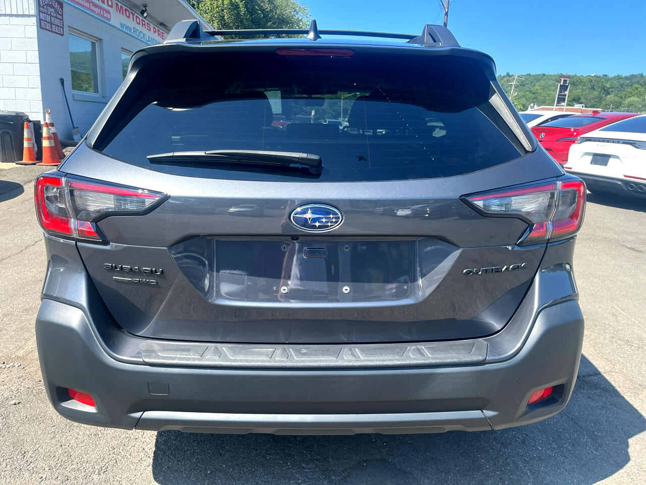 2023 Subaru Outback Onyx Edition photo 6