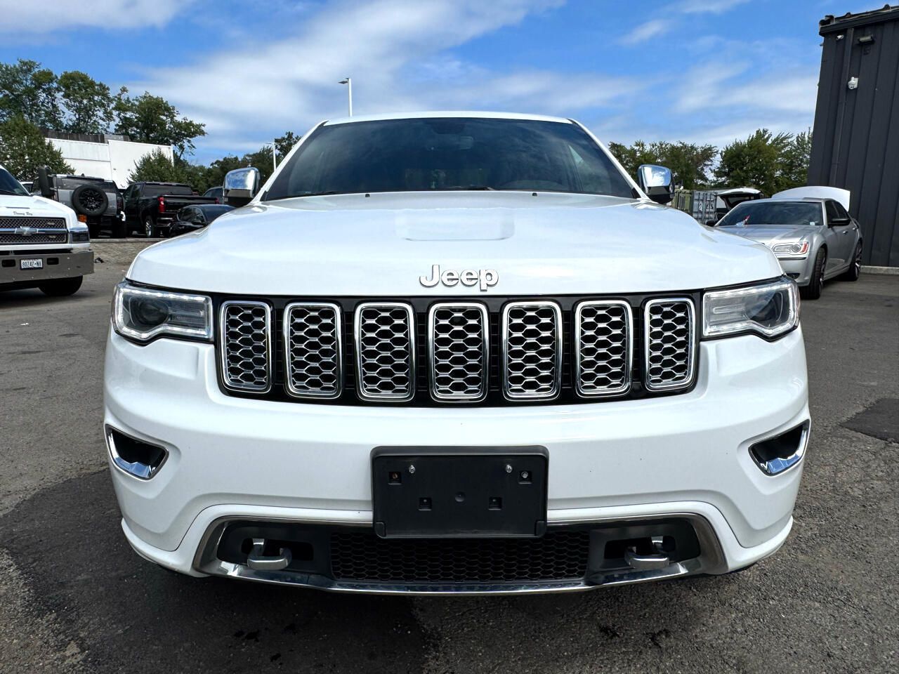 2020 Jeep Grand Cherokee Overland photo 2