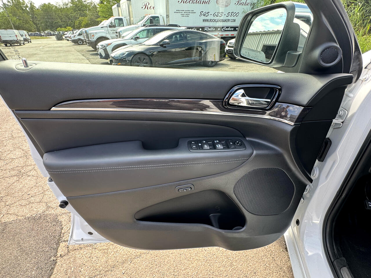 2020 Jeep Grand Cherokee Overland photo 11