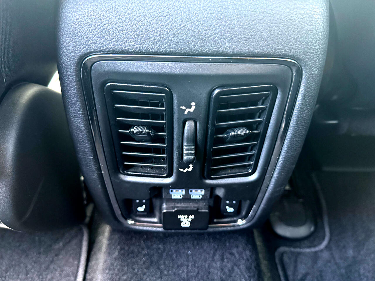 2020 Jeep Grand Cherokee Overland photo 16