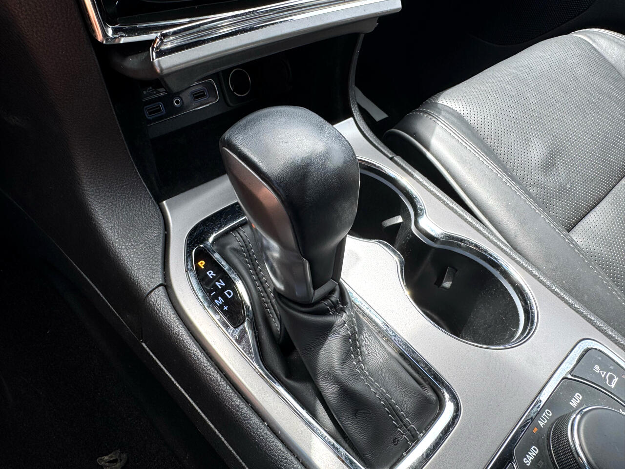 2020 Jeep Grand Cherokee Overland photo 22