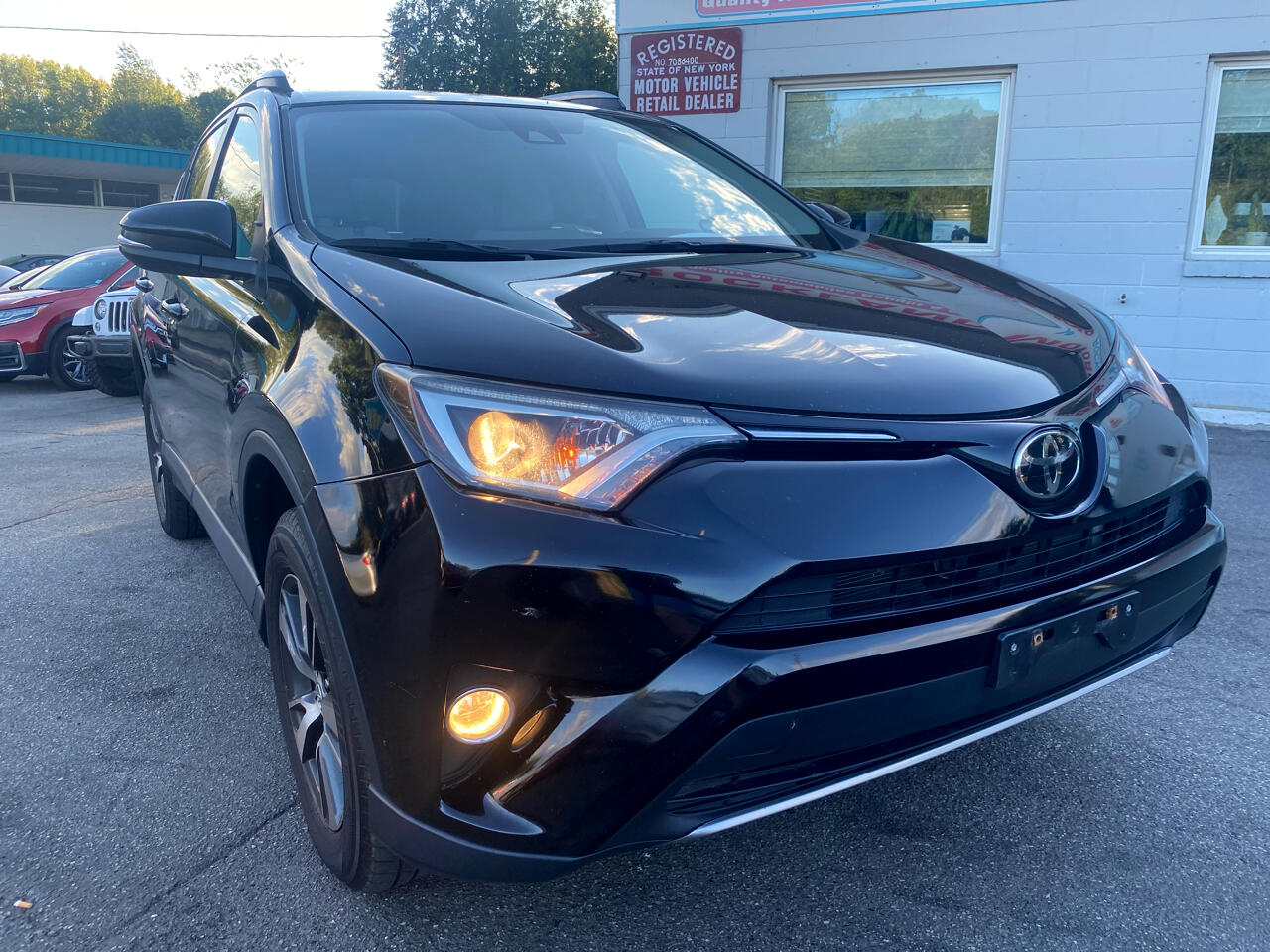 2018 Toyota RAV4 Adventure photo 3