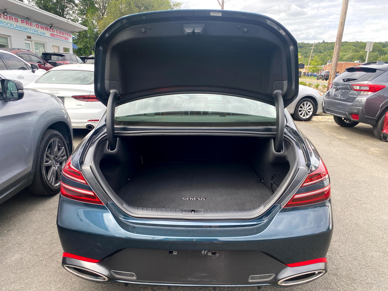 2024 Genesis G70 2.5T photo 8