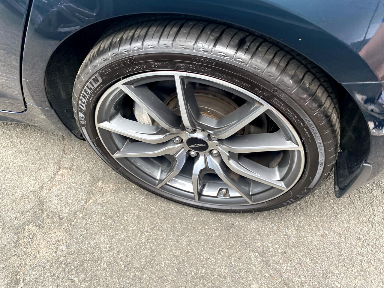 2024 Genesis G70 2.5T photo 11