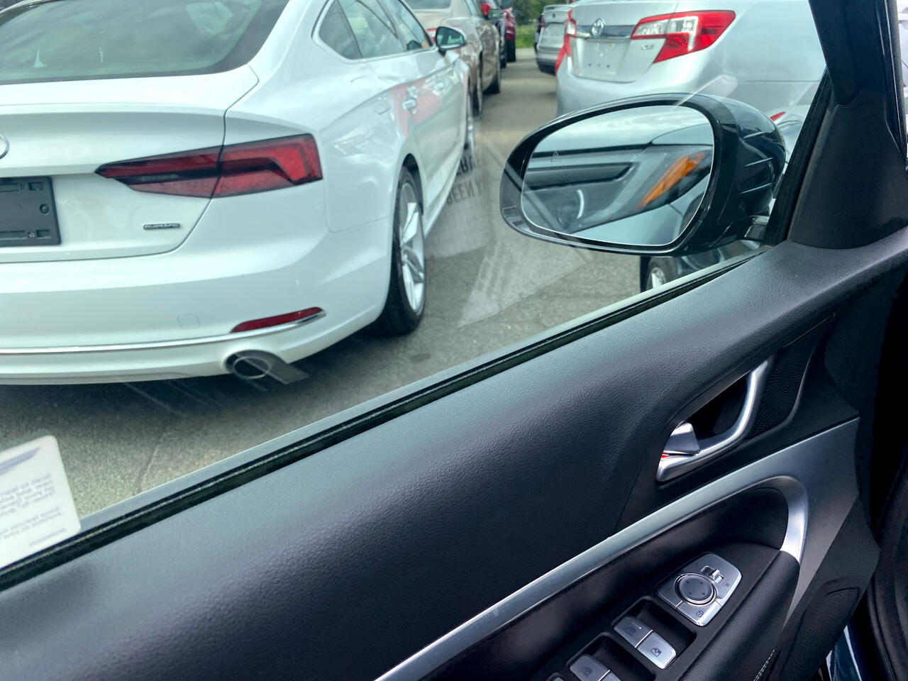 2024 Genesis G70 2.5T photo 14