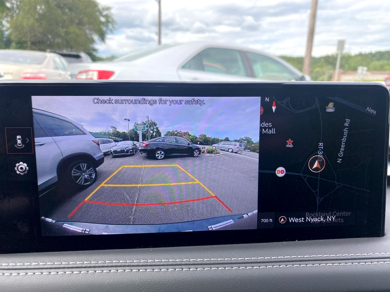 2024 Genesis G70 2.5T photo 23