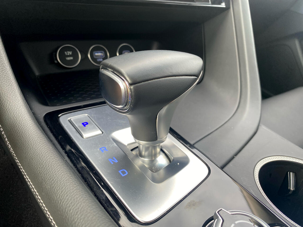 2024 Genesis G70 2.5T photo 24