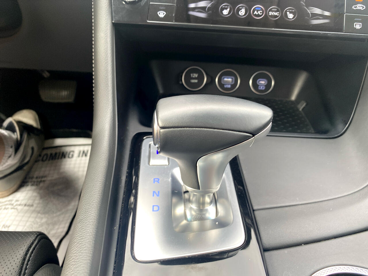2024 Genesis G70 2.5T photo 25