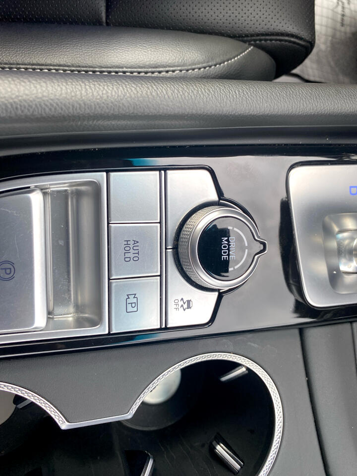 2024 Genesis G70 2.5T photo 26