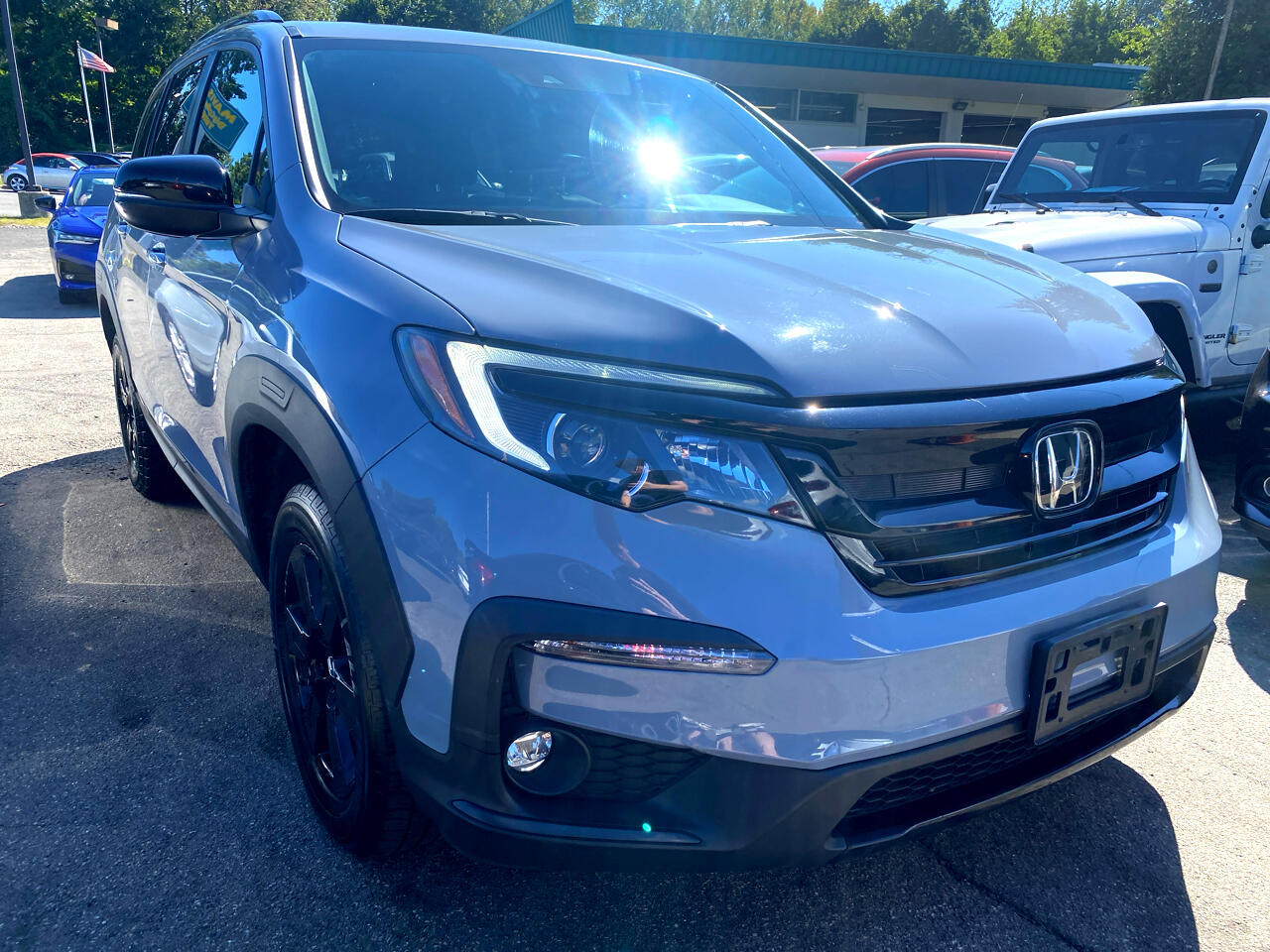 2022 Honda Pilot TrailSport photo 2