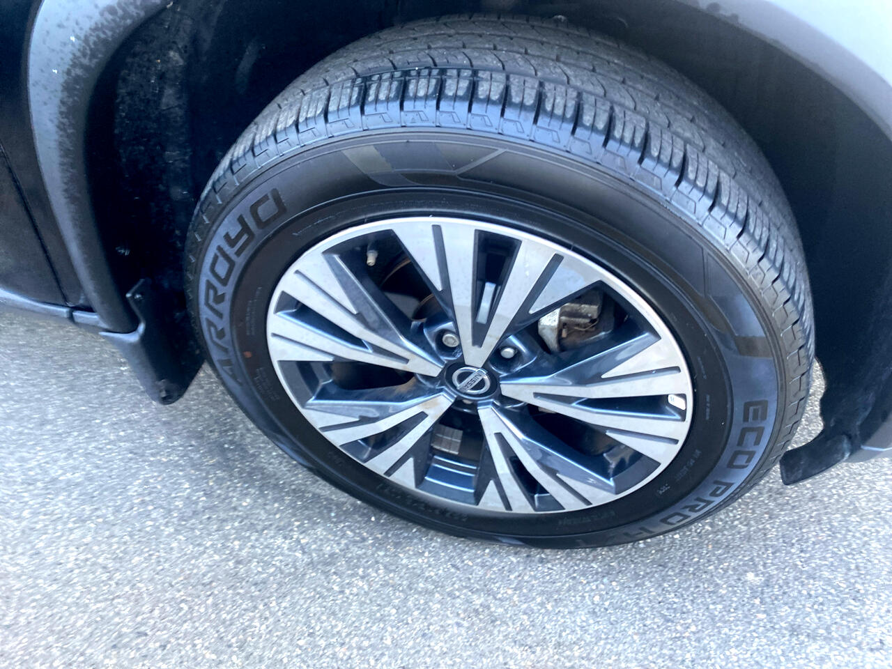 2021 Nissan Rogue SV photo 4