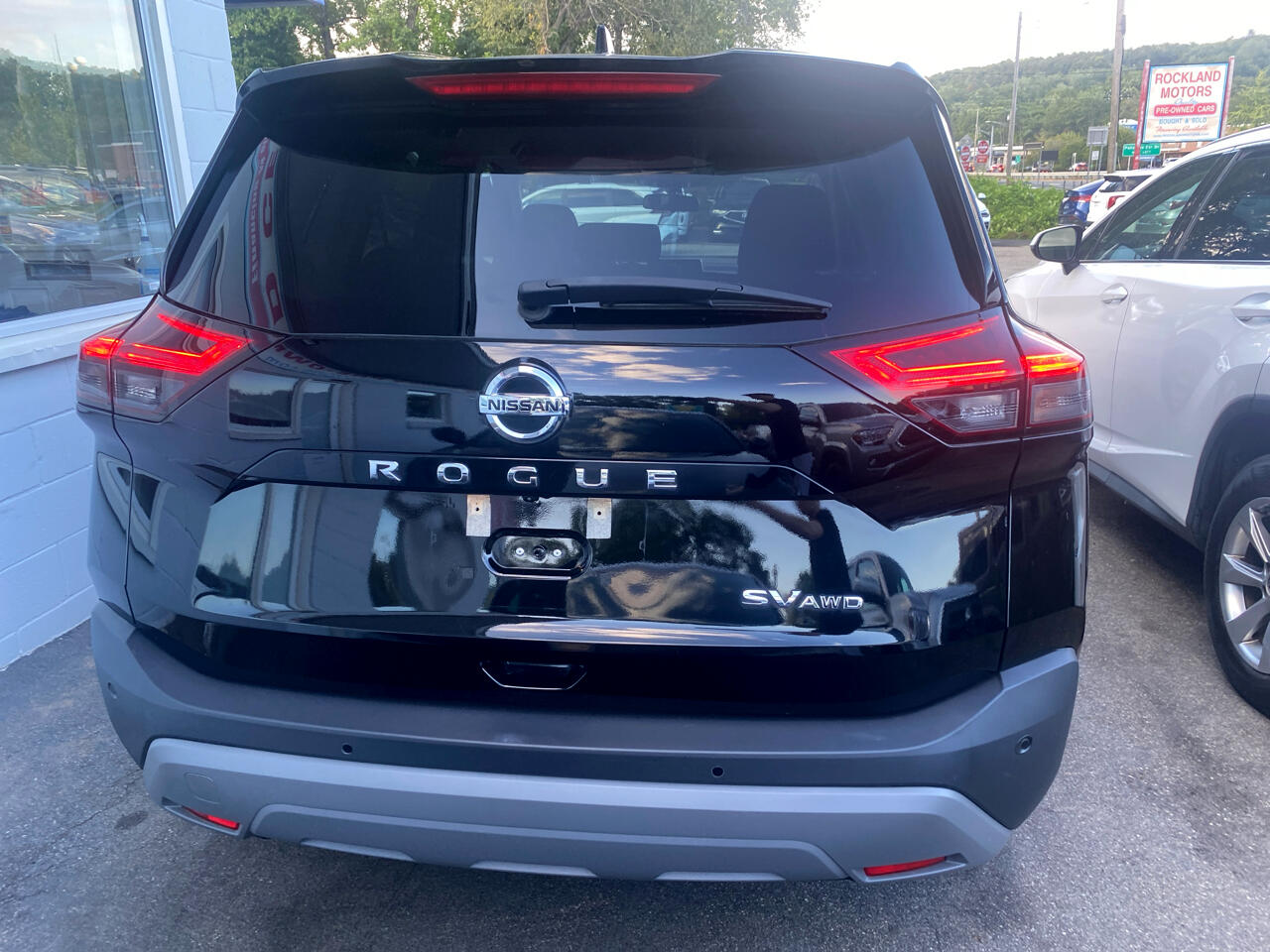 2021 Nissan Rogue SV photo 7